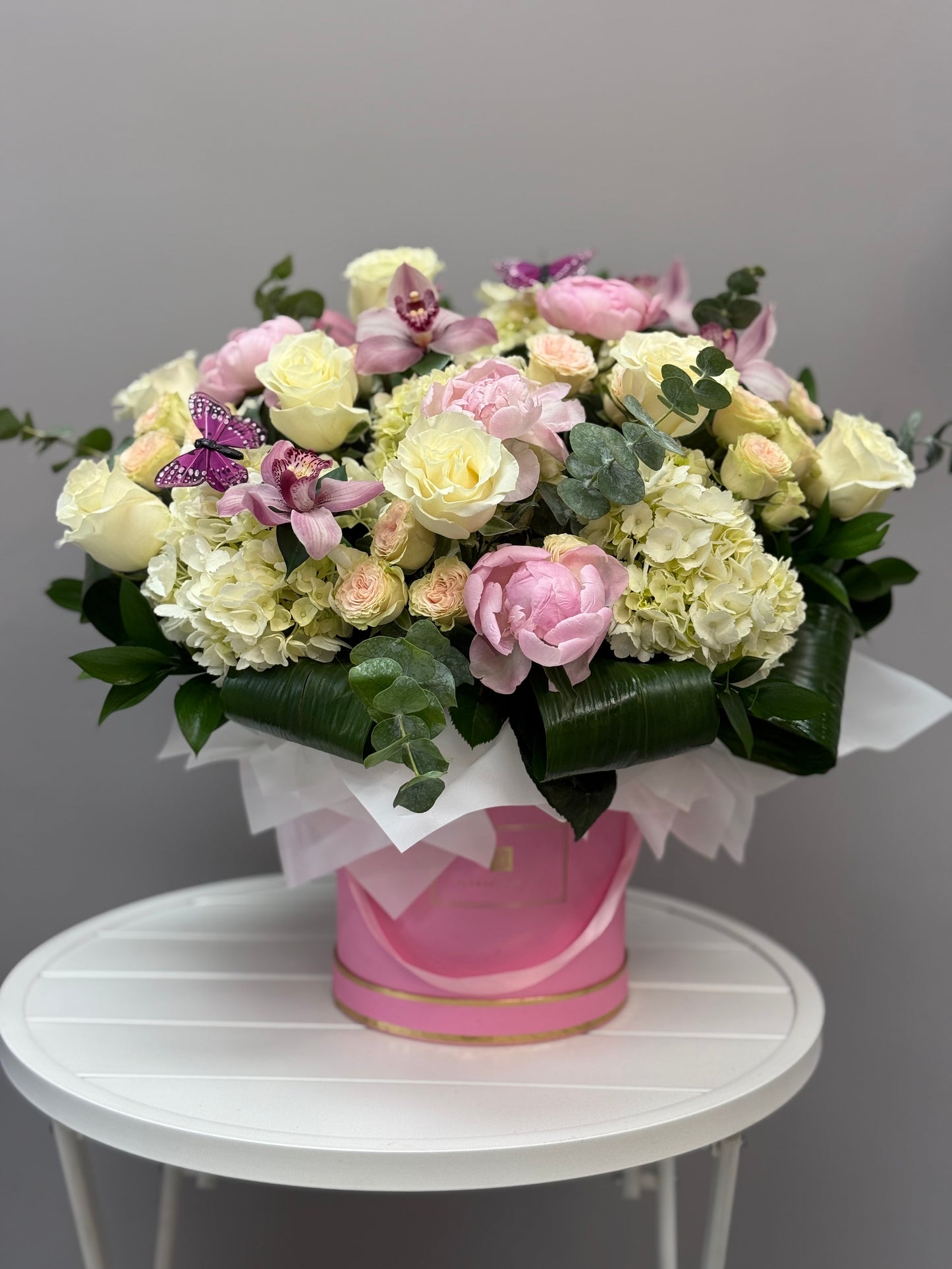 Elegant  Arrangement box