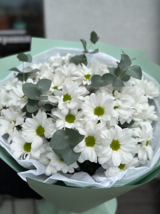 Delicate daisy Floral Bouquet
