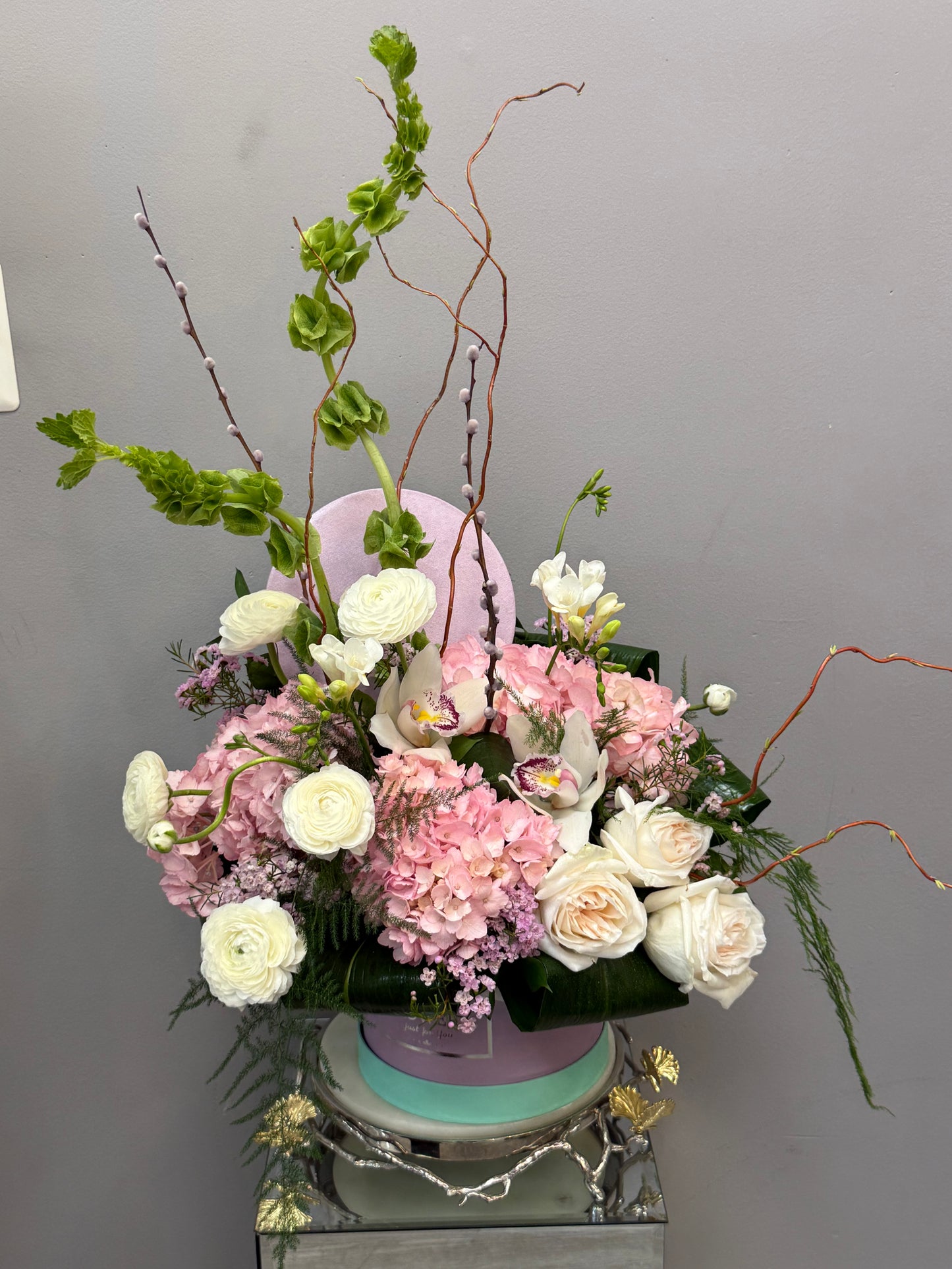Stunning Luxury Arrangement box